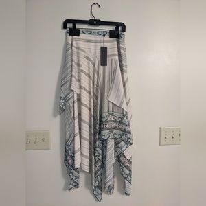 New NWT BCBGMAXAZRIA Dusty Sage Bronwyn Tiered Asymmetrical Hem Print Skirt SZ M